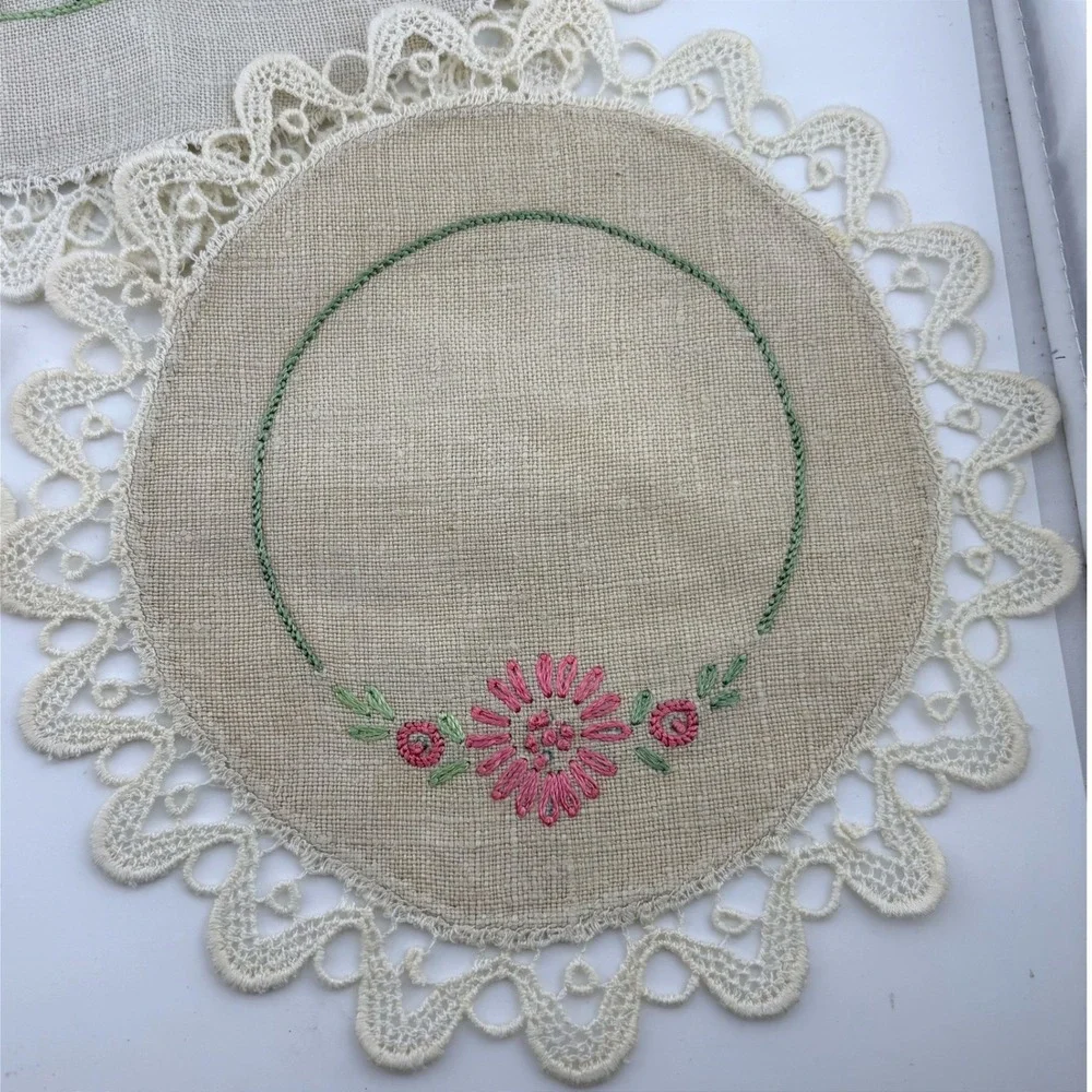 Vintage Hand Embroidered Linen Doily Set Crinoline Lady Southern Belle 3pc